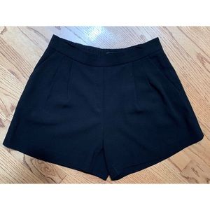 Flowy Black Aritzia Shorts
